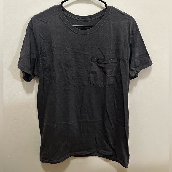 🔥3 for $15🔥 Fruit of the loom t-shirt in Medium - Picture 1 of 3